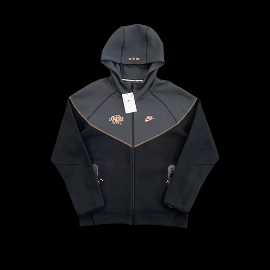 NIKE TECH FLEECH  x SYNA WORLD "CENTRAL CEE"