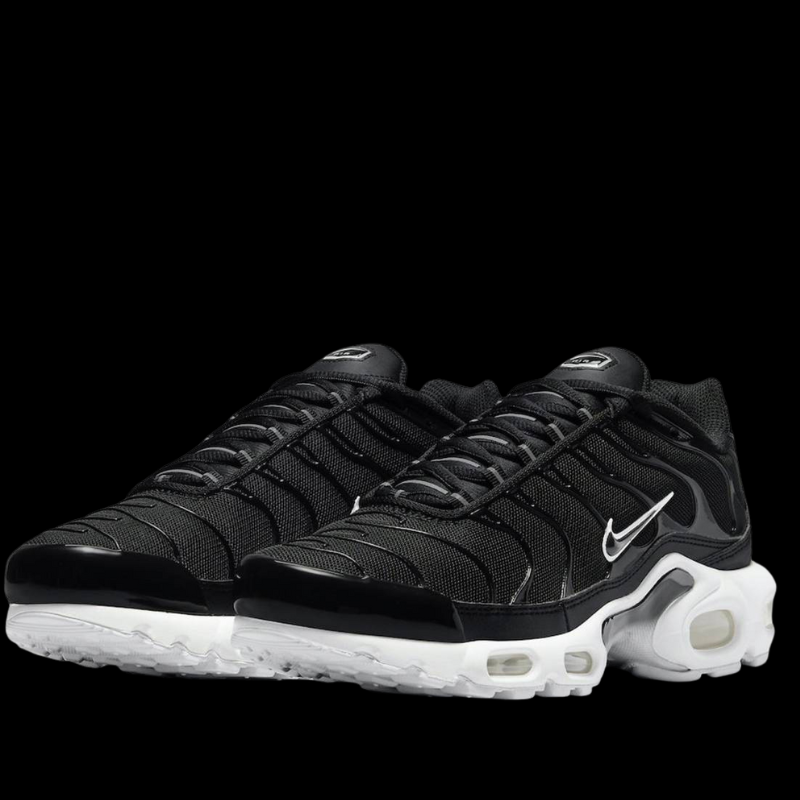 AIR MAX PLUS TN " WHITE AND BLACK